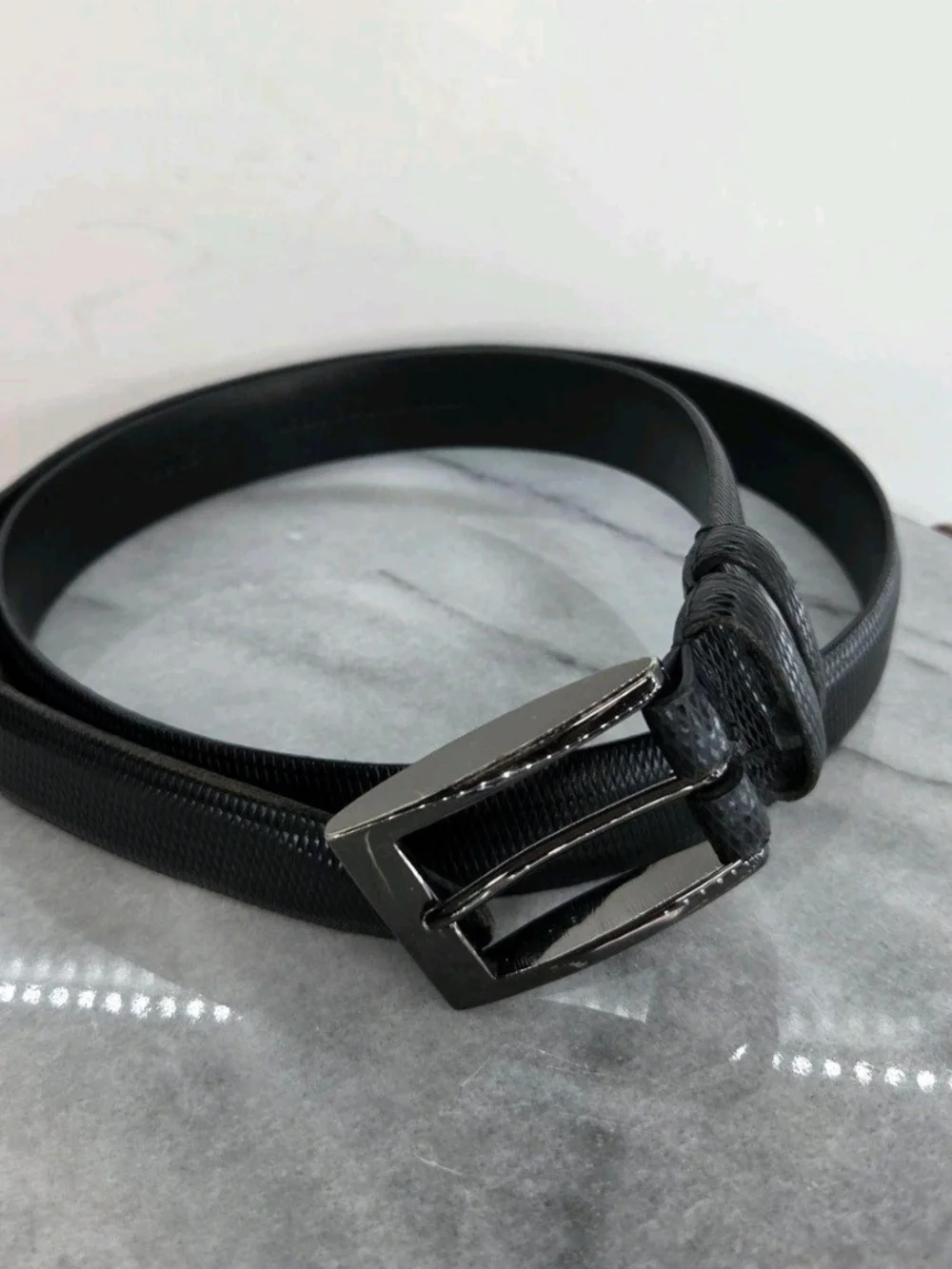 Belt Mens Size 40 Black Italian Calfskin Leather Textured Solid Brass Buckle USA